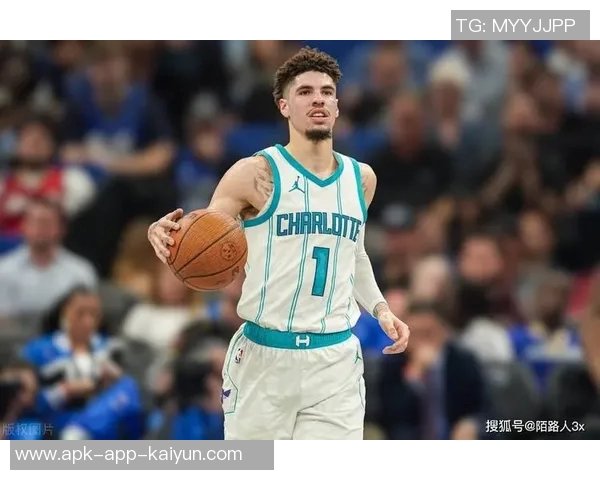 拉梅洛鲍尔高效表现无奈球队失利13投9中砍下27分助攻5次三分球命中率惊人