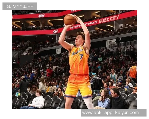 克尼佩尔高效发挥10中7三分5中3助力球队获胜贡献19分7板4助 克尼佩尔高效发挥10中7三分5中3助力球队获胜贡献19分7板4助